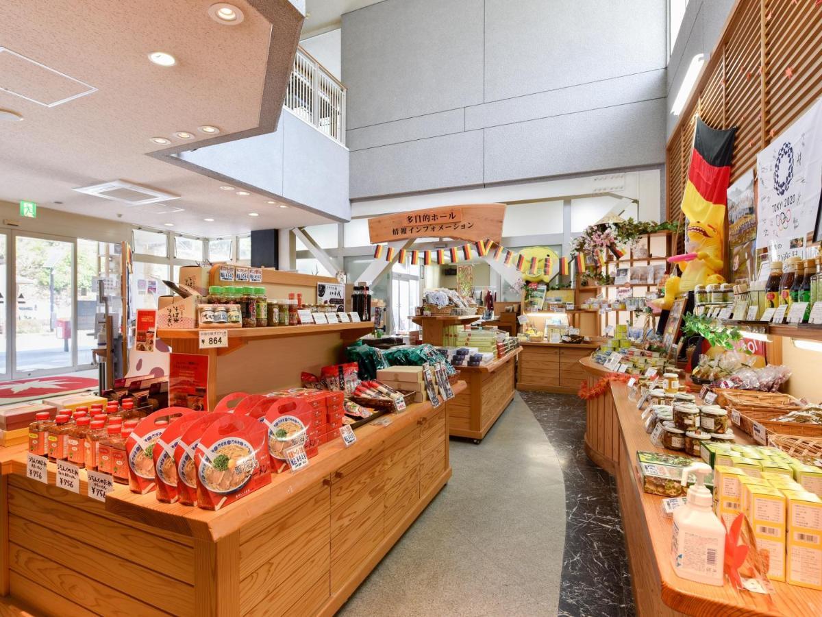 Отель Momijigawa Onsen Naka Экстерьер фото